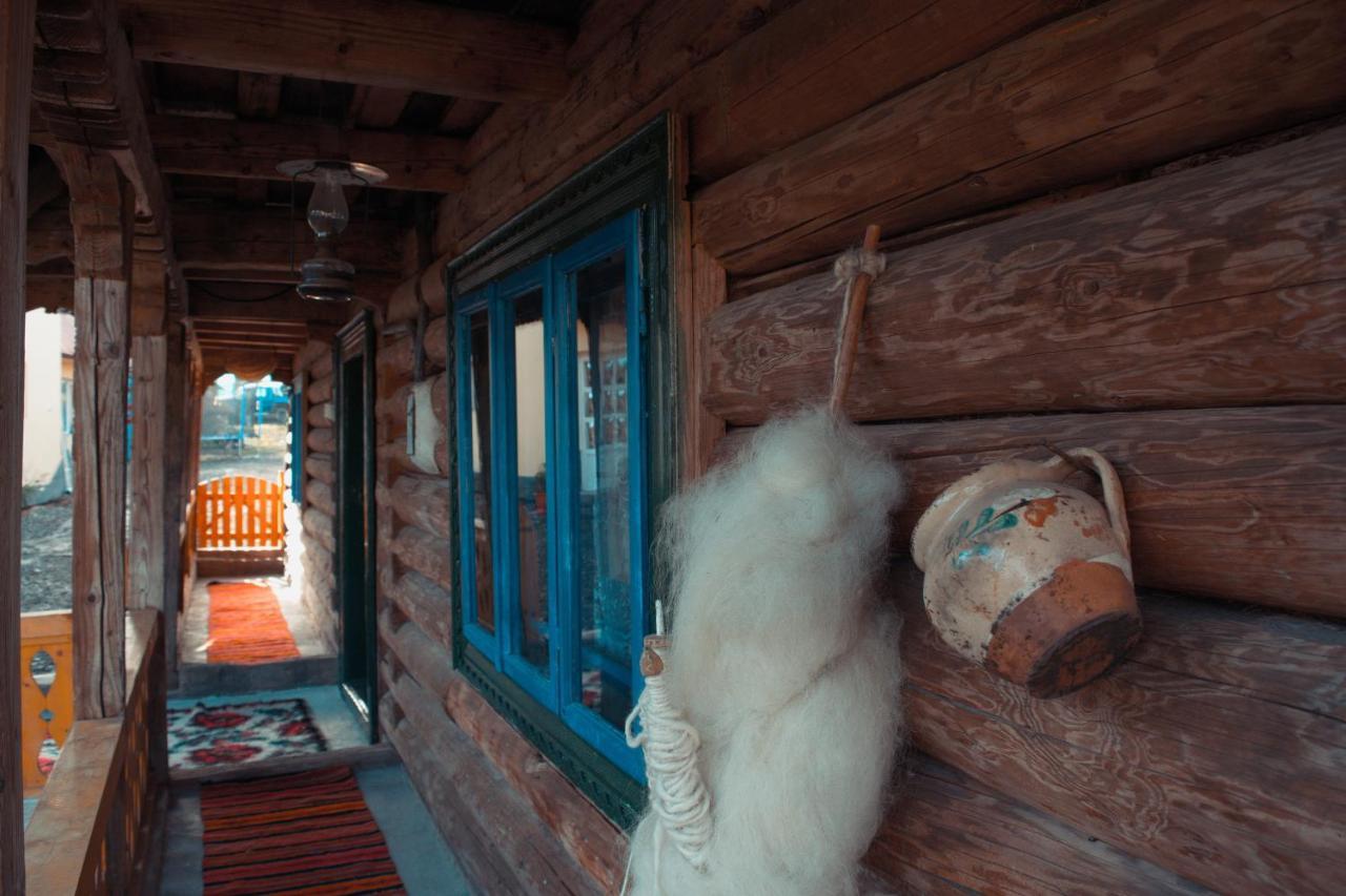 La Rodica In Vale Casa de hóspedes Ocna Şugatag Exterior foto